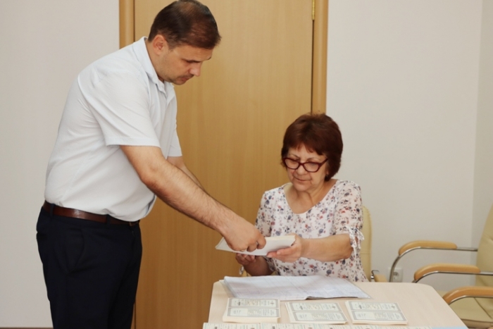 Главное управление образования Гагаузии приступило к выдаче Сертификатов о гимназическом образовании и Дипломов бакалавра