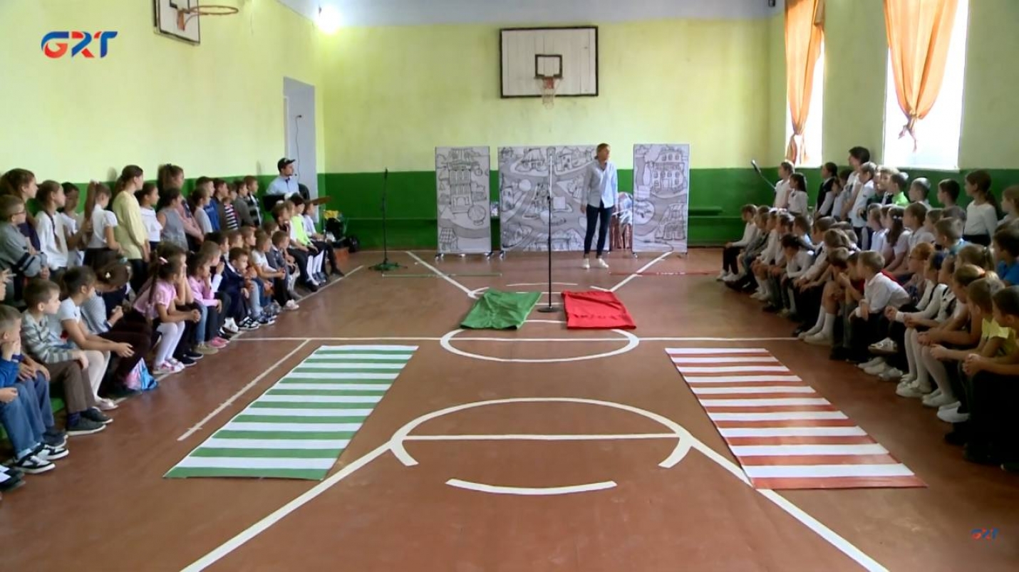 О ПРАВИЛАХ ДОРОЖНОГО ДВИЖЕНИЯ В ИГРОВОЙ ФОРМЕ